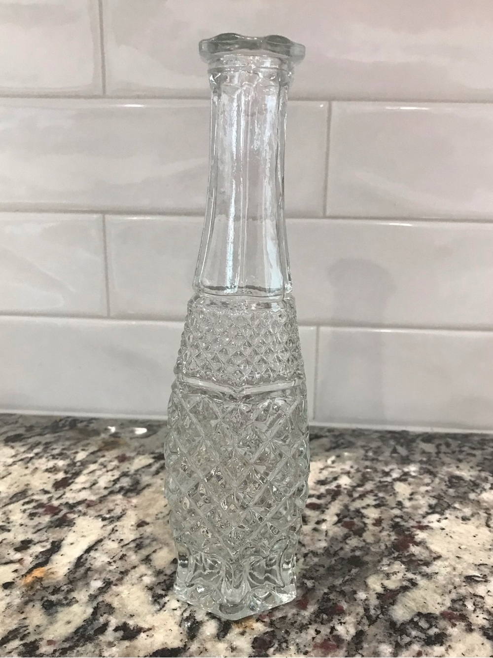 Vintage Anchor Hocking WEXFORD 9” Bud Vase - Picture 2 of 12